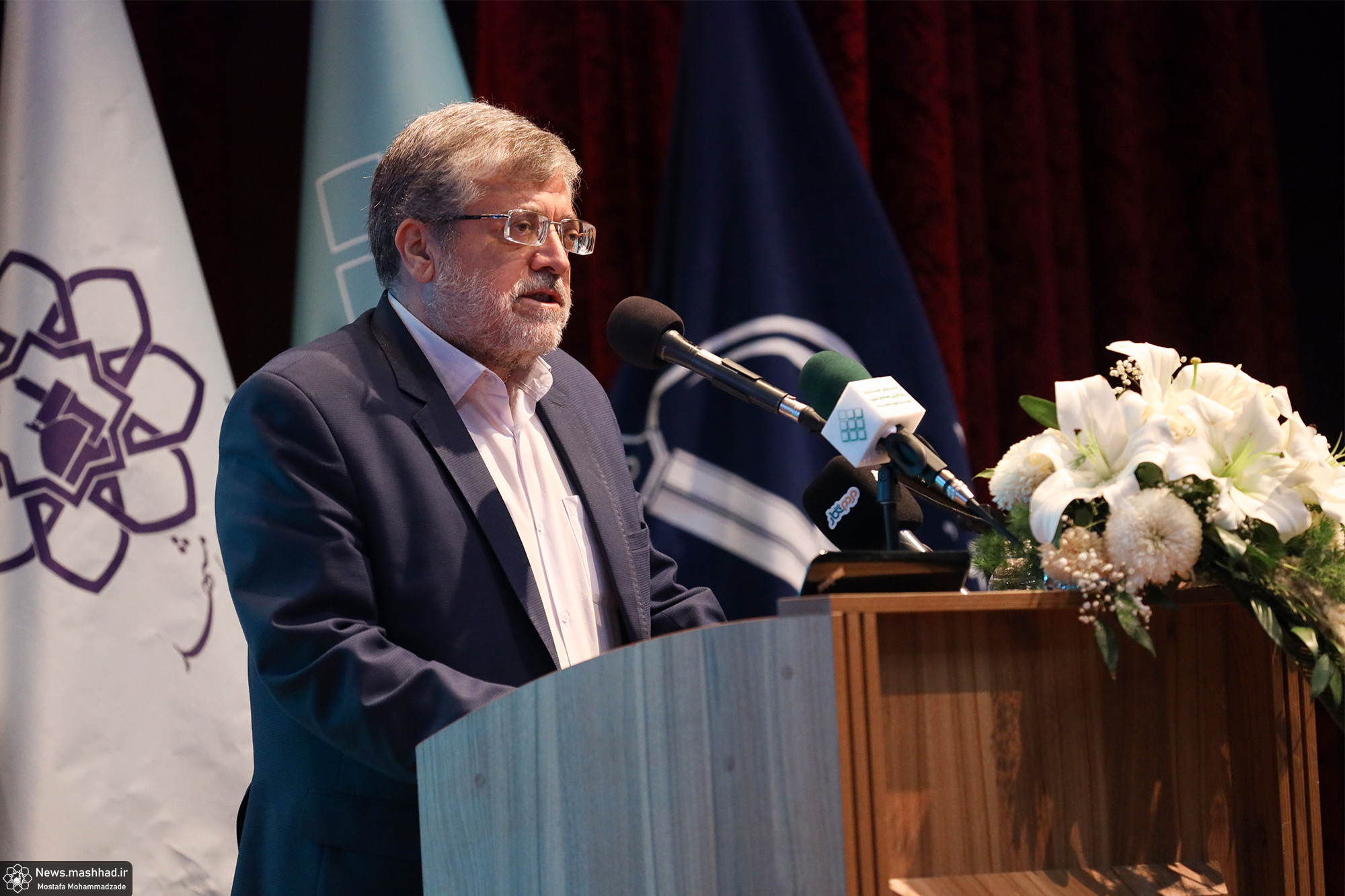 شهردار مشهد در مراسم افتتاح کنفرانس برنامه‌ریزی و مدیریت شهری عنوان کرد:  در برنامه ریزی شهری باید با مردم برنامه ریزی کنیم نه بر مردم