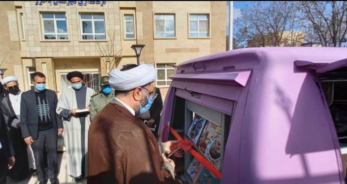 آئین افتتاح کتابخانه سیار پیک دانایی ۴ در شهرستان باخرز برگزار شد