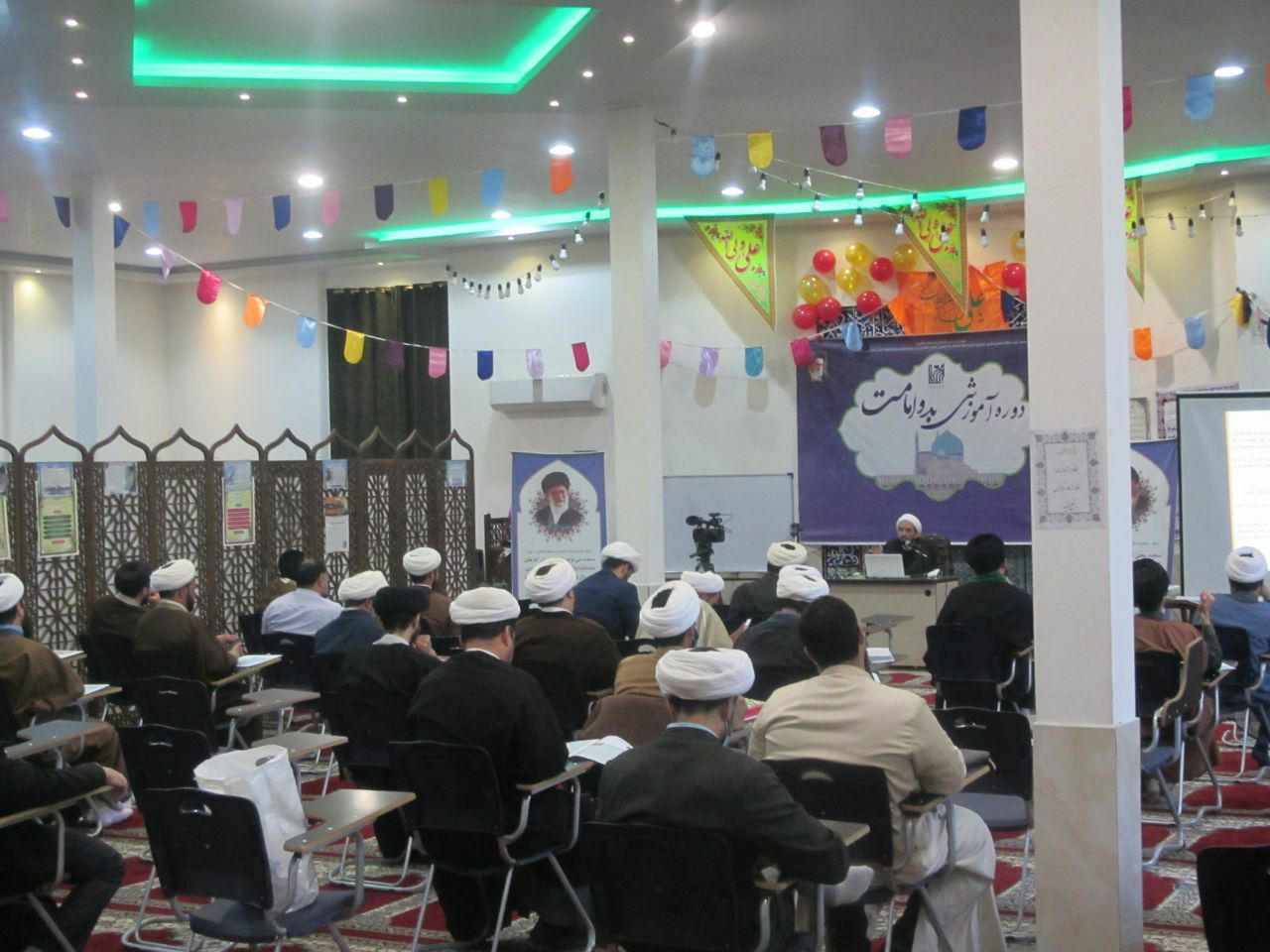 دوره آموزشی بدو امامت مسجد در مشهد برگزار شد.